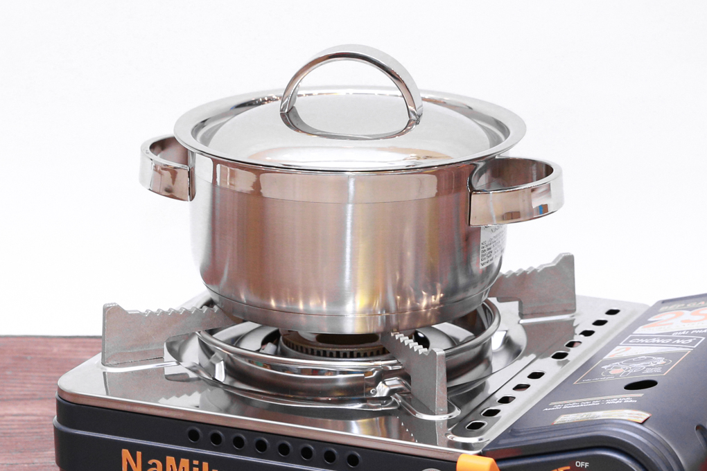Nồi inox 3 đáy nắp inox 16 cm Fivestar N16-201QM Màu Inox