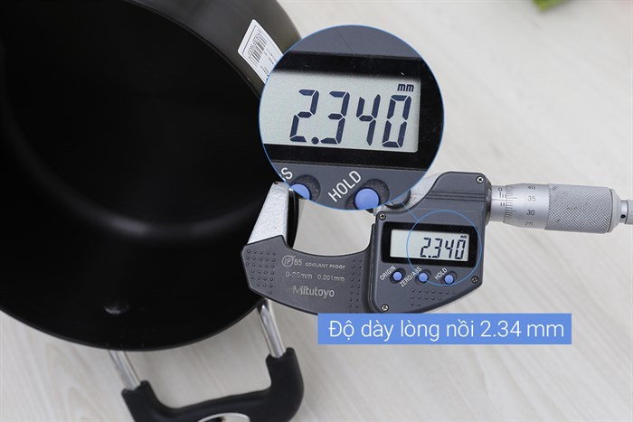 Nồi nhôm anod nắp kính 20 cm Sunhouse SP38120 Màu Đen