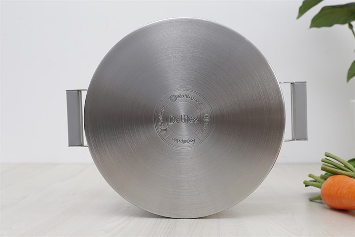 Nồi inox 3 đáy nắp kính 24 cm Delites 001NTA Màu Inox