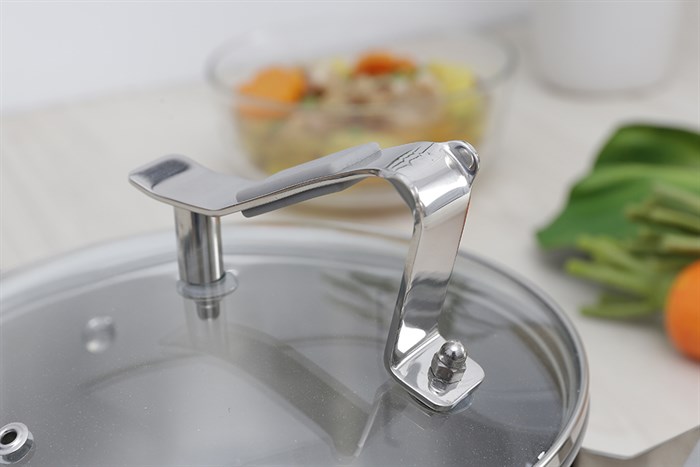 Nồi inox 3 đáy nắp kính 20 cm Delites 001NTA Màu Inox