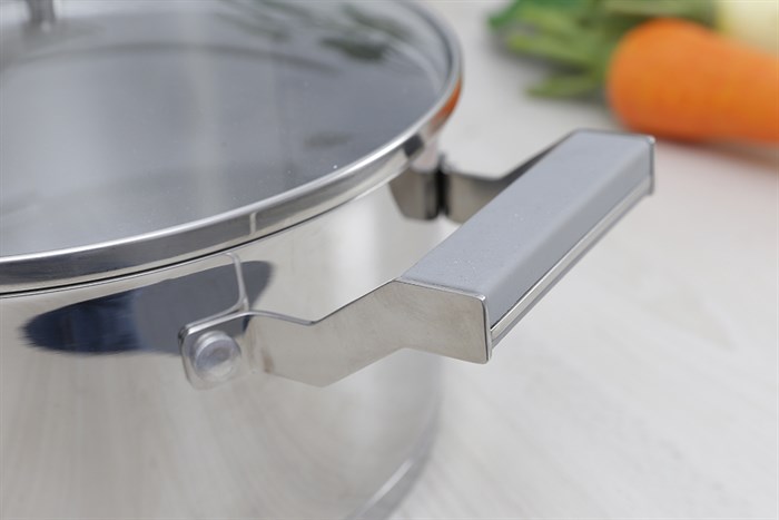 Nồi inox 3 đáy nắp kính 20 cm Delites 001NTA Màu Inox