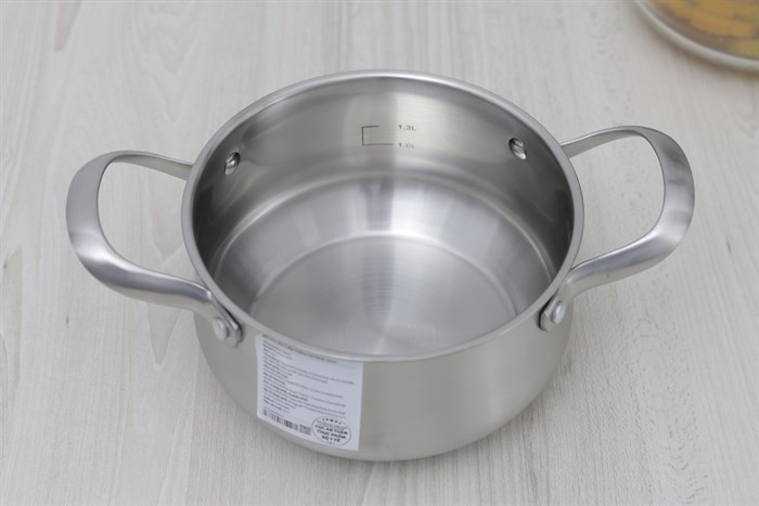 Nồi inox 3 đáy nắp kính 16 cm Delites 001NCH Màu Inox