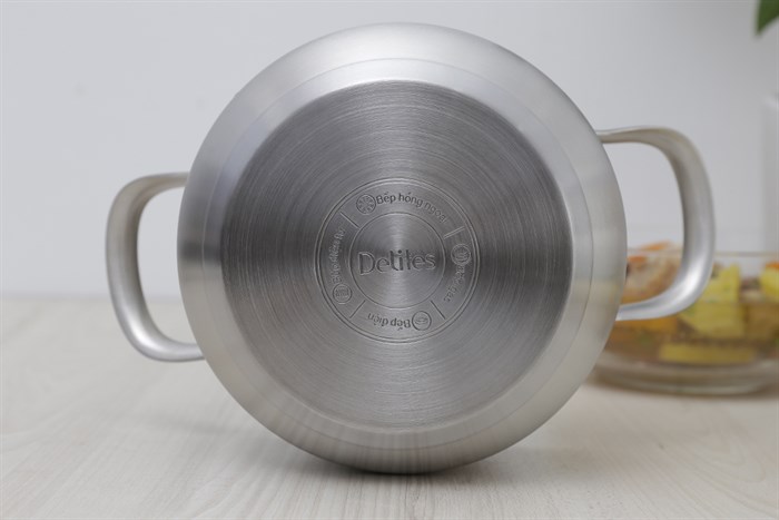 Nồi inox 3 đáy nắp kính 16 cm Delites 001NCH Màu Inox