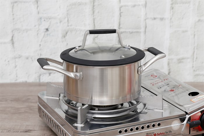 Nồi inox 3 đáy nắp kính 16 cm Delites 002NTA Màu Bạc Inox