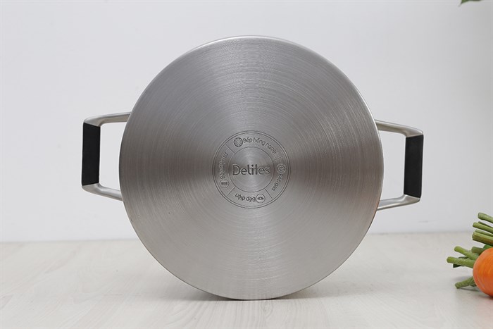 Nồi inox 3 đáy nắp kính 20 cm Delites 002NTA Màu Bạc Inox