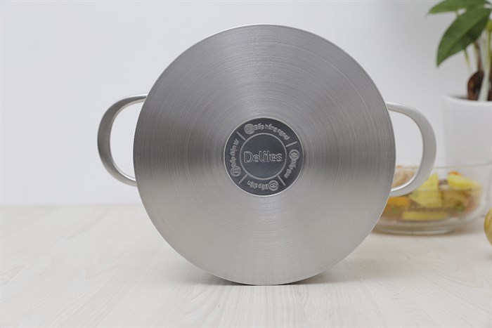 Nồi inox 3 đáy nắp kính 20 cm Delites 002NCH Màu Bạc Inox