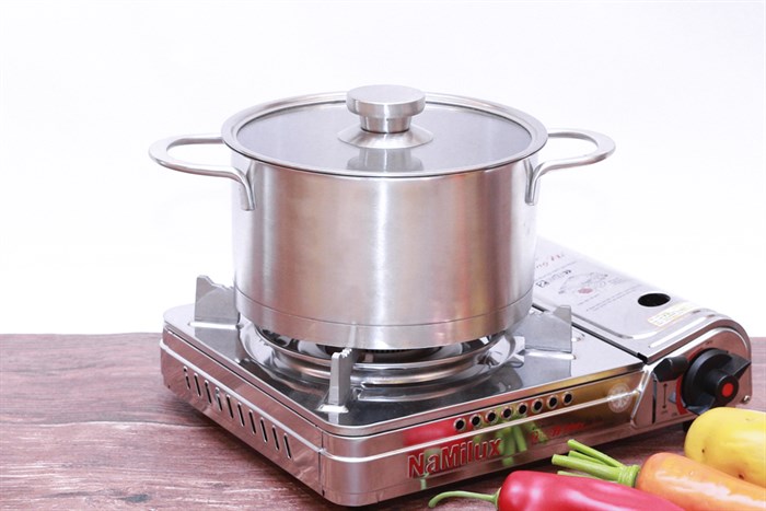 Nồi inox 3 đáy nắp kính 20 cm Delites 002NCH Màu Bạc Inox