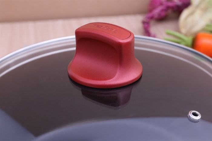 Nồi nhôm chống dính nắp kính 24 cm Tefal C6824672 Màu Đỏ