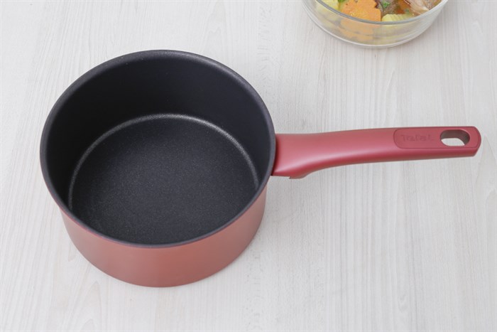 Quánh nhôm chống dính nắp kính 20 cm Tefal C6822472 Màu Hồng đất