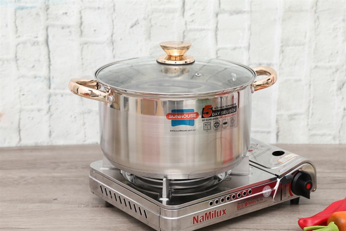 Nồi inox 5 đáy nắp kính 26 cm Sunhouse SHG24226 Màu Inox