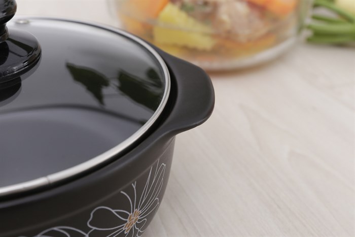 Nồi đất nắp kính 17 cm Dong Hwa Tucbeghi GF-703 Màu Đen