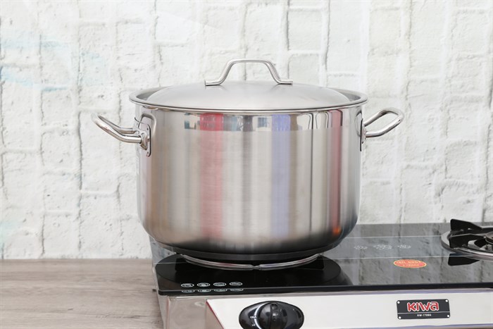 Nồi inox 3 đáy nắp inox 32 cm Fivestar N32-3D Màu Inox