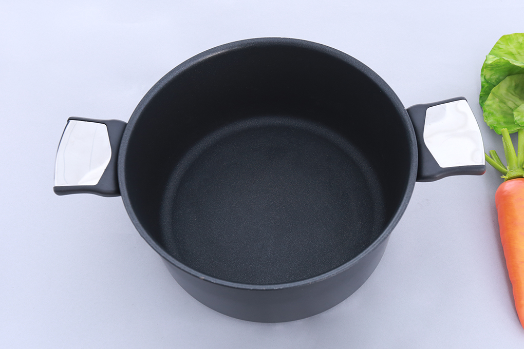 Nồi nhôm chống dính nắp kính 24 cm Tefal C6204672 Màu Đen
