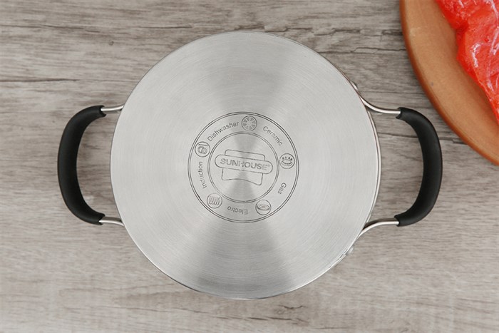 Nồi inox 5 đáy nắp kính 16 cm Sunhouse SHG24316 Màu Inox