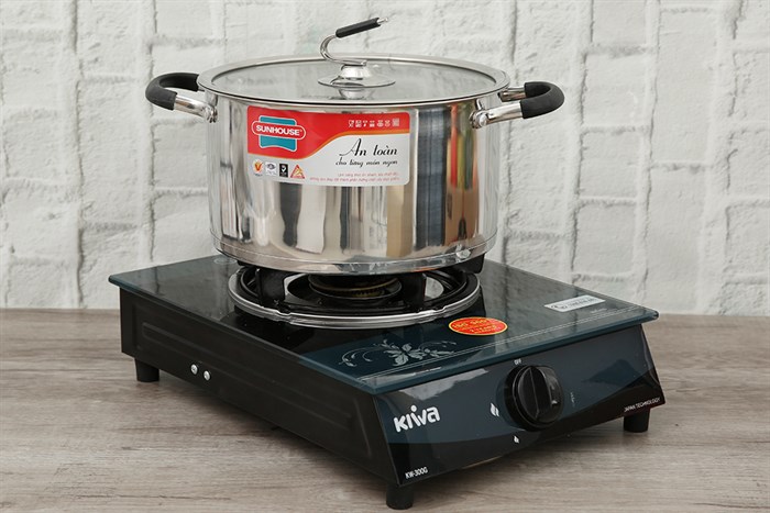 Nồi inox 5 đáy nắp kính 24 cm Sunhouse SHG24324 Màu Bạc Inox