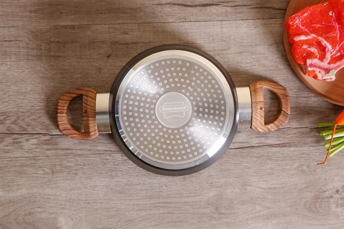 Nồi nhôm chống dính nắp kính 18 cm Sunhouse SHG2018MCA Màu Đen