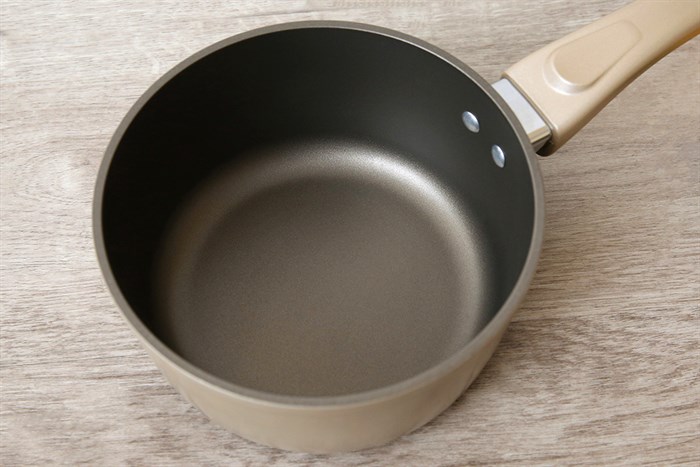 Quánh nhôm chống dính nắp kính 17 cm DMX QE Màu Nâu nhạt