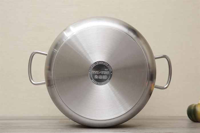 Nồi inox 3 đáy nắp kính 28 cm Fivestar FSN 28IN1 Màu Inox