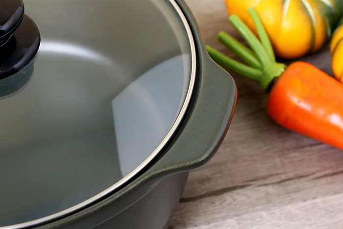 Nồi đất nắp kính 1.8 lít Dong hwa Tucbeghi G-703H Màu Xanh đen đậm