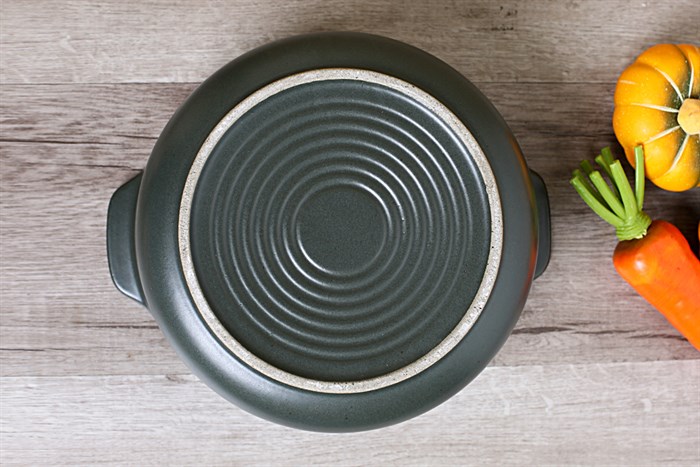 Nồi đất nắp kính 23 cm Dong hwa Tucbeghi G-705H Màu Xanh đen đậm