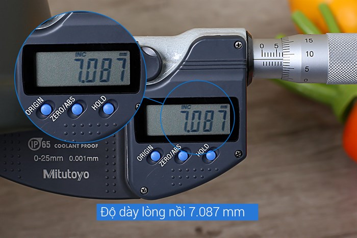 Nồi đất nắp kính 23 cm Dong hwa Tucbeghi G-705H Màu Xanh đen đậm