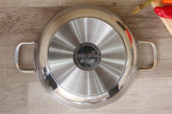 Nồi lẩu inox 3 đáy nắp kính 24 cm Fivestar NL24-3DG Màu Bạc
