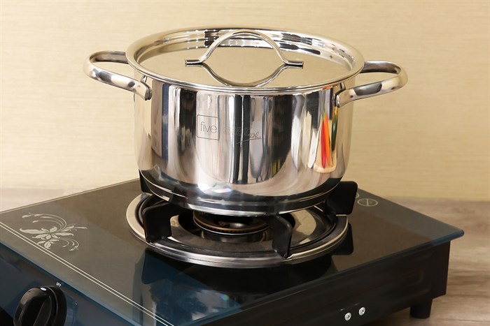 Nồi inox 304 3 đáy nắp inox 20 cm Fivestar N20-304OV Màu Bạc
