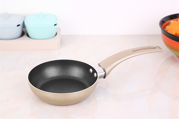 Bộ chảo quánh nhôm nắp kính 14 cm Smartcook Baby Star SM-611420LY Màu Vàng đồng