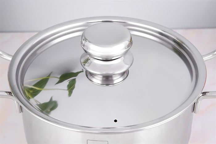 Nồi inox 3 đáy nắp inox 20 cm Fivestar FSN20-SW Màu Inox