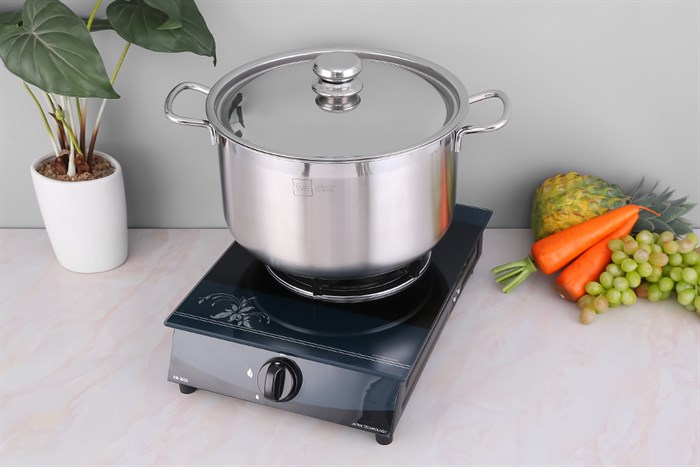 Nồi inox 3 đáy nắp inox 28 cm Fivestar FSN28-SW Màu Inox