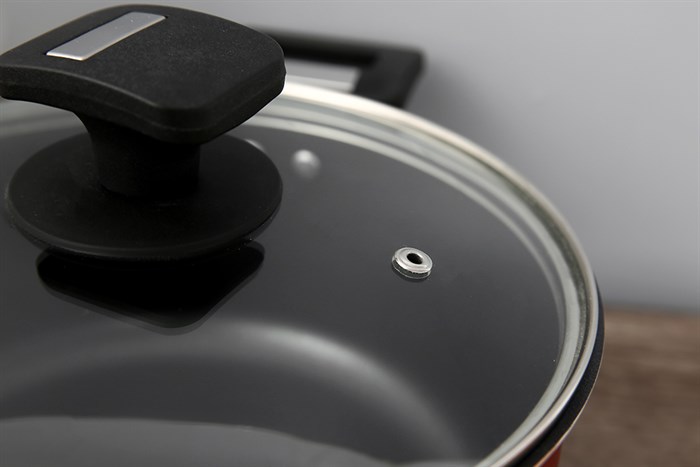 Nồi nhôm chống dính nắp kính 22 cm Hommy NE002-22 Màu Đỏ