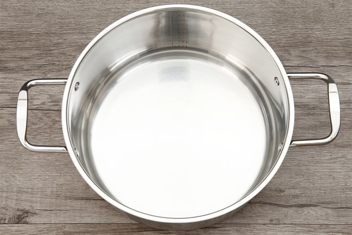 Nồi inox 3 đáy nắp kiếng 24 cm Smartcook SM2402MN Màu Bạc Inox