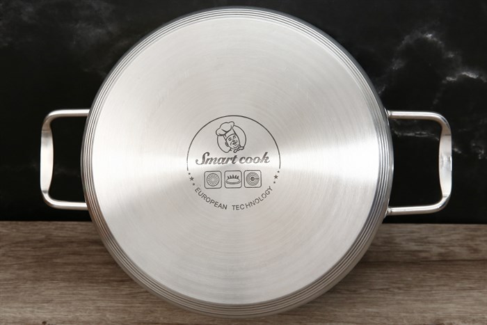 Nồi inox 3 đáy nắp kiếng 24 cm Smartcook SM2402MN Màu Bạc Inox