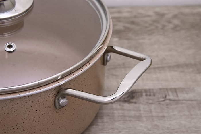 Nồi nhôm chống dính nắp kính 20 cm Hommy NE008-20 Màu Nâu nhạt