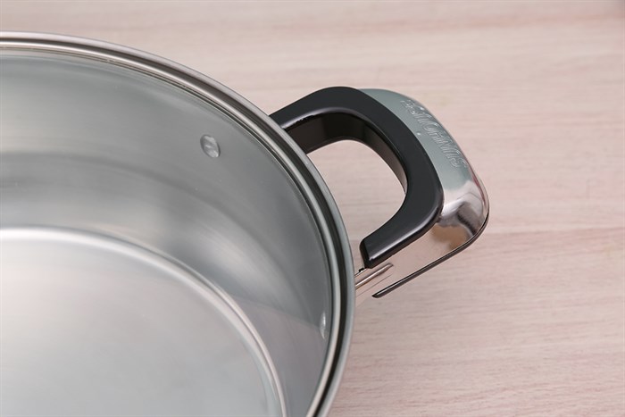 Nồi lẩu inox nắp kính 26 cm Sunhouse SHL26 Màu Bạc Inox