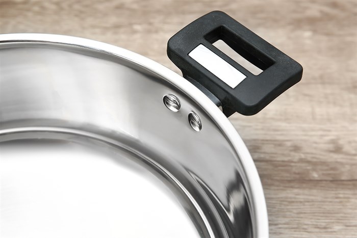 Nồi lẩu inox 3 đáy nắp kính 26 cm Smartcook SM-3791 Màu Bạc Inox