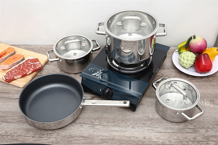 Bộ nồi chảo inox 3 đáy nắp kính Elmich Trimax ECO EL-8003 Màu Bạc Inox