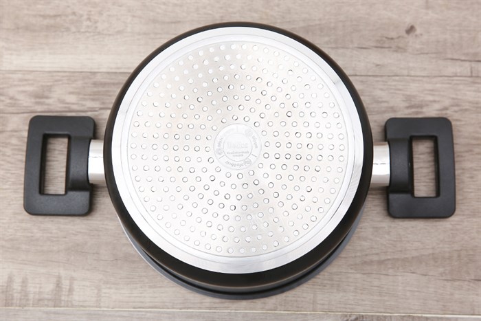 Nồi nhôm chống dính nắp kính 18 cm Delites NCDE001-18 Màu Đen