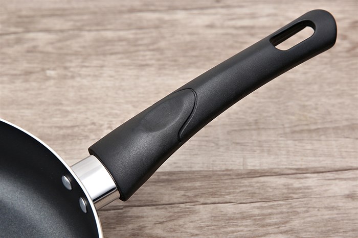 Bộ nồi chảo nhôm nắp kính Delites NCE005-20-26 Màu Đỏ