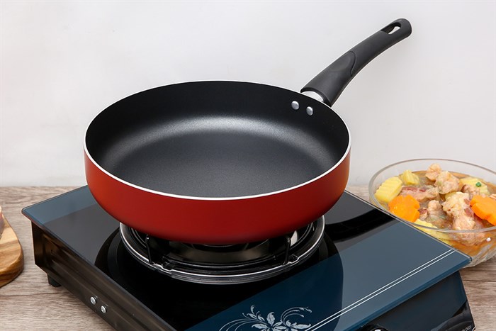 Bộ nồi chảo nhôm nắp kính Delites NCE005-20-26 Màu Đỏ