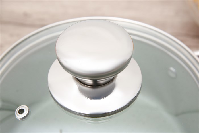 Nồi nhôm chống dính nắp kính 16 cm Delites NCDE006-16 Màu Xanh