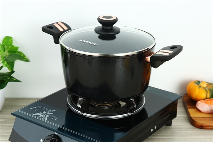 Nồi nhôm chống dính Ultra Titanium nắp kính 24 cm Sunhouse ST2210B-24 Màu Đen