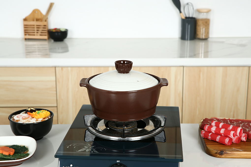 Nồi đất nắp sứ 20 cm Dong hwa PT1.200 Màu Nâu