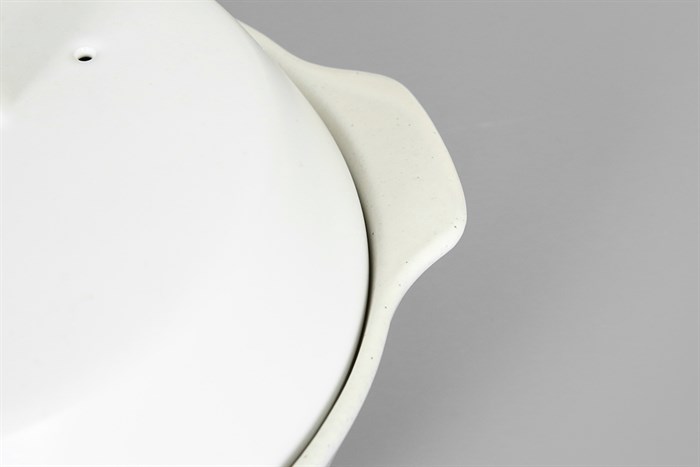 Nồi hấp đất nắp sứ 22 cm Dong hwa PT3.225 Màu Trắng