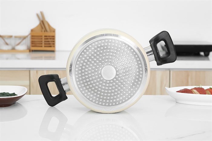 Nồi nhôm chống dính nắp kính 18 cm Elmich EL-5213MN18 Màu Màu be