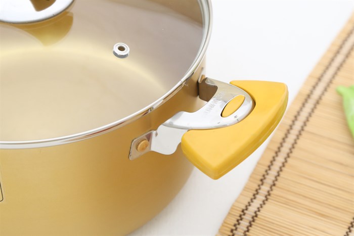 Nồi nhôm anod 22 cm Sunhouse SH8834- 22EBN Màu Vàng đồng