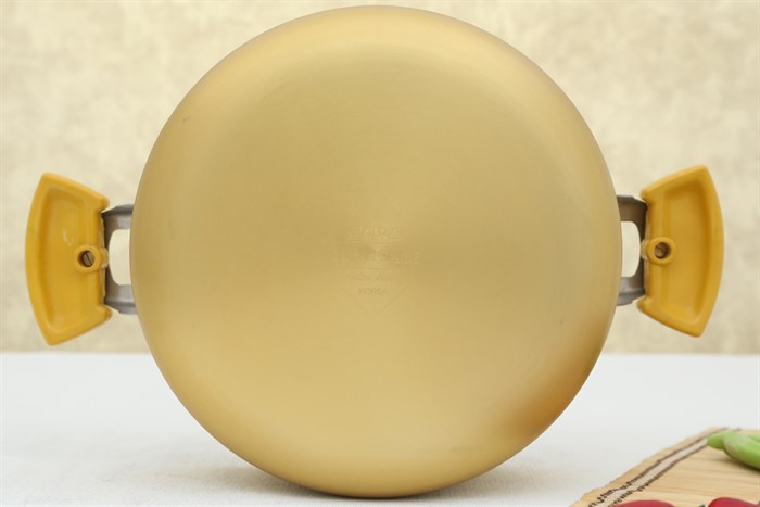 Nồi nhôm anod 22 cm Sunhouse SH8834- 22EBN Màu Vàng đồng