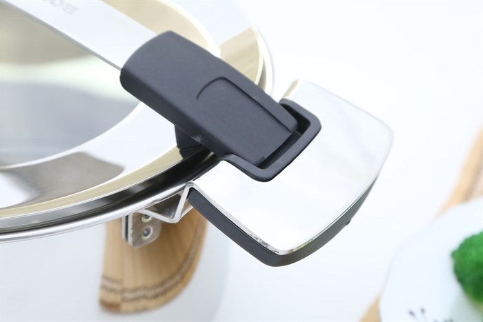 Bộ 3 nồi inox 3 đáy nắp kính Happycook Bon Appetit Lite HC-06BA Màu Inox