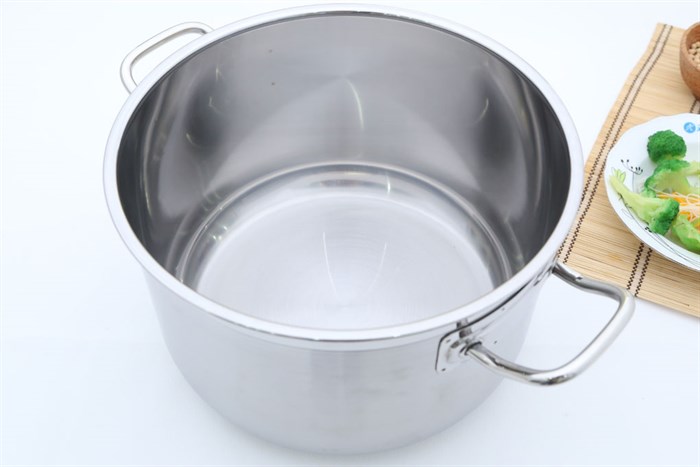 Nồi inox 3 đáy nắp inox 30 cm Fivestar N30-3D Màu Bạc