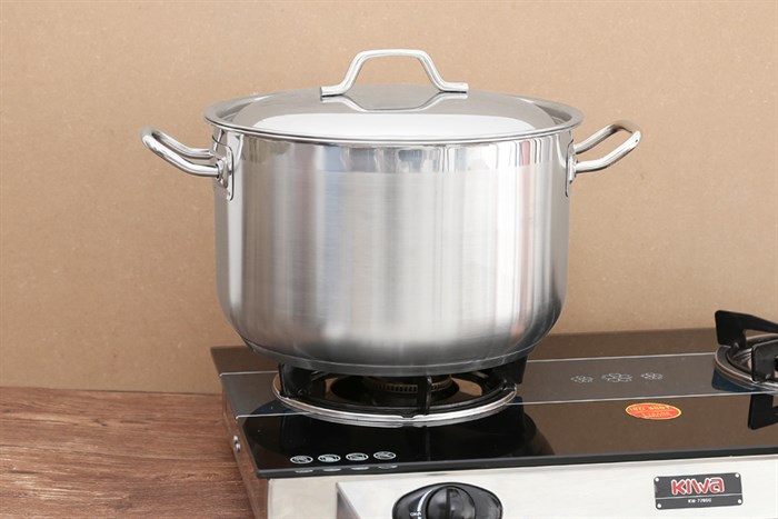 Nồi inox 3 đáy nắp inox 30 cm Fivestar N30-3D Màu Bạc